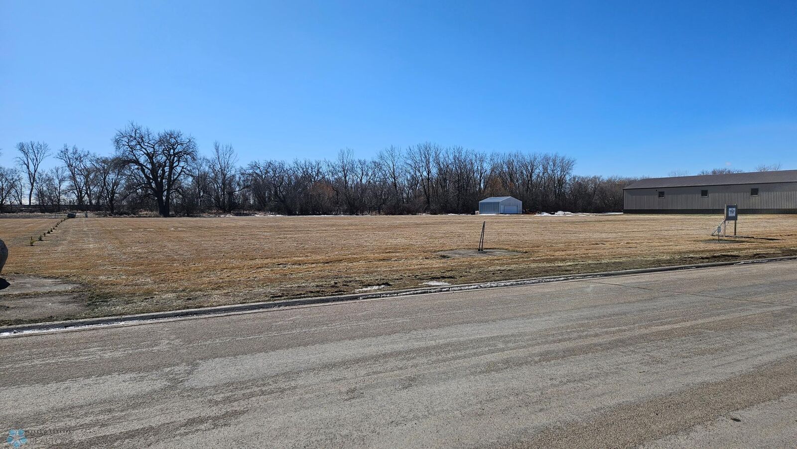 Property Photo:  509 2nd Street SE  MN 56547 