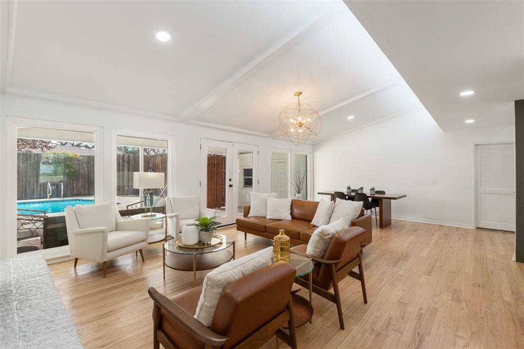 Property Photo:  3358 Saint Cloud Circle  TX 75229 