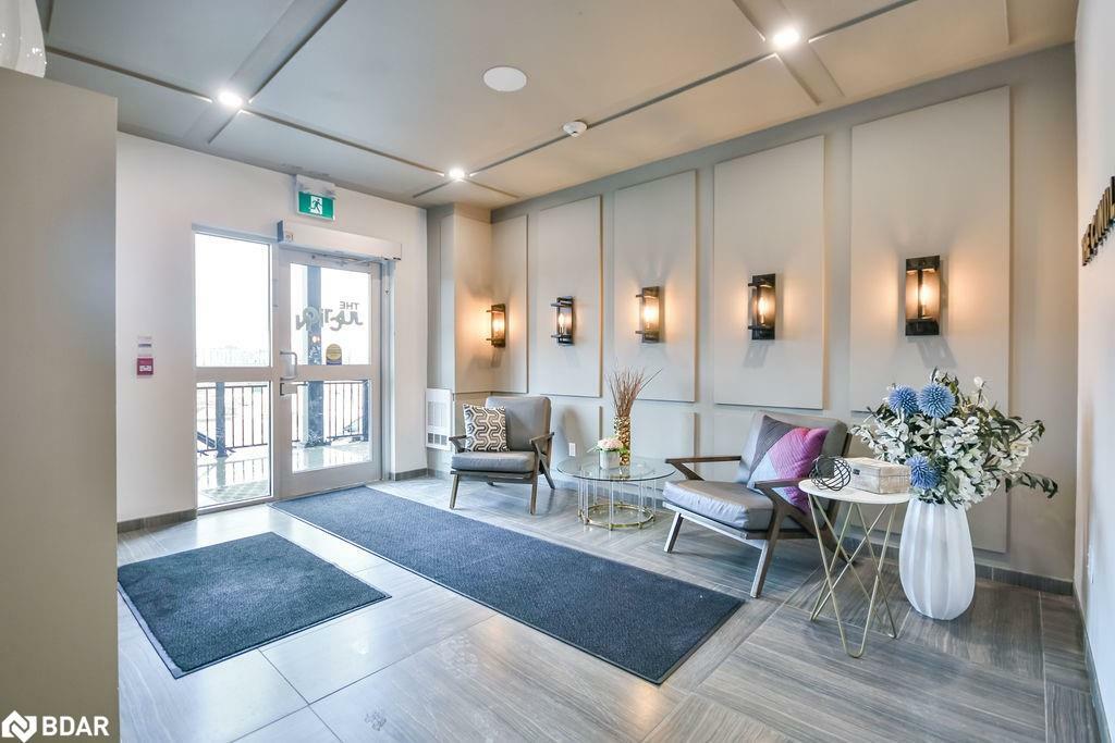 Property Photo: 295 Cundles Road East 203 ON L4M 0K8