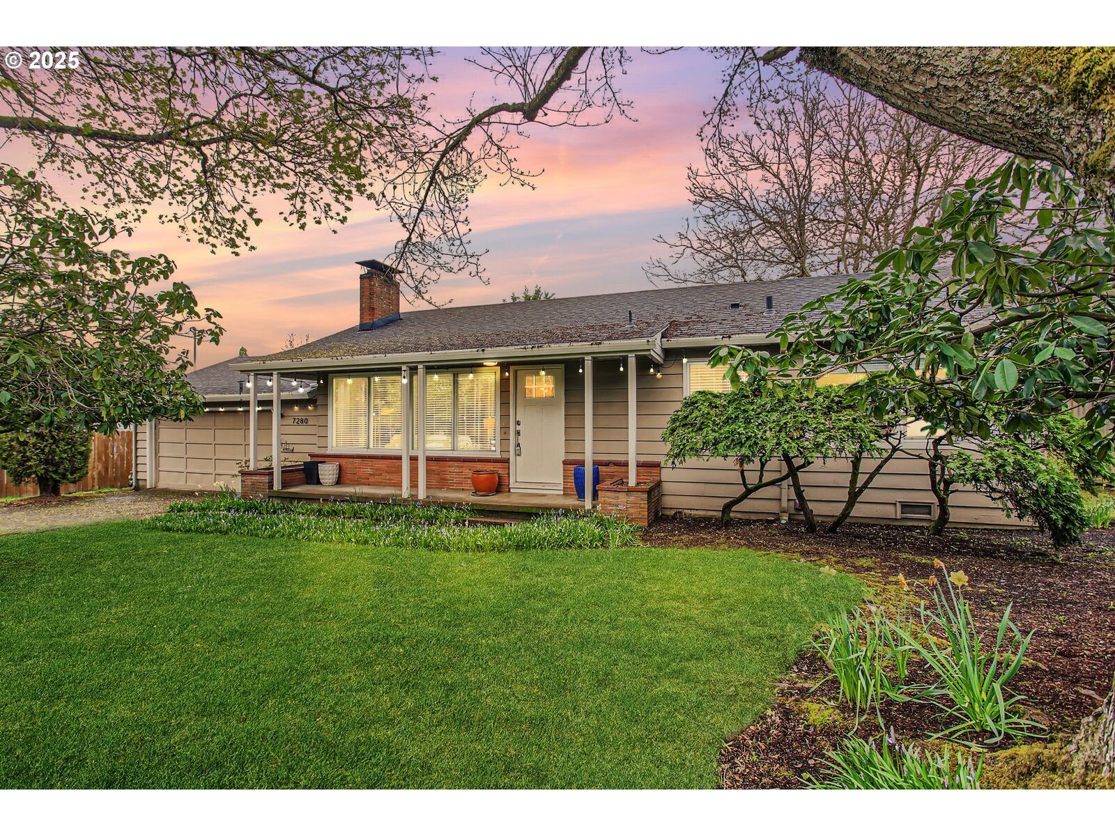 Property Photo:  7280 SW 92nd Ave  OR 97223 