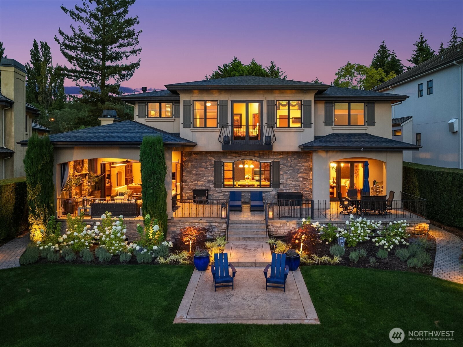 Property Photo: 253 E Lake Sammamish Parkway SE WA 98074
