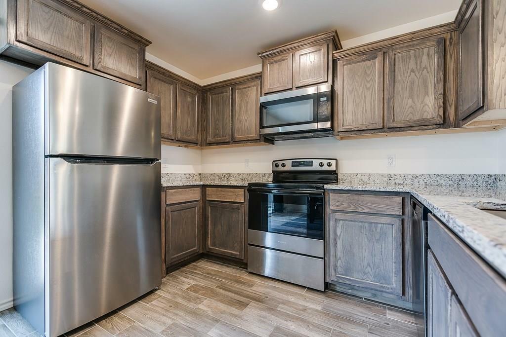 70 E 10th St  San Angelo TX 76903 photo