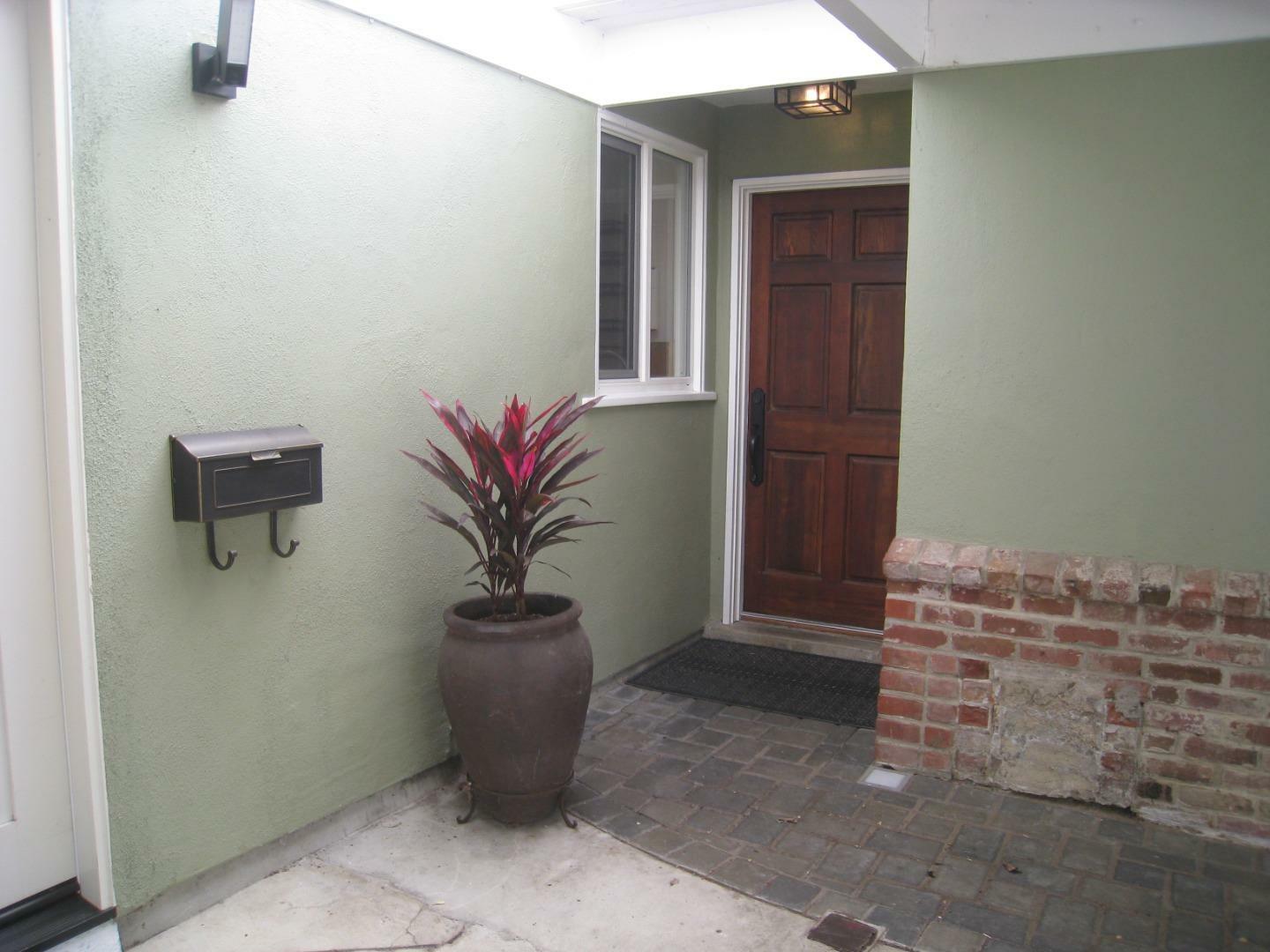 Property Photo: 2665 Carolina Avenue CA 94061