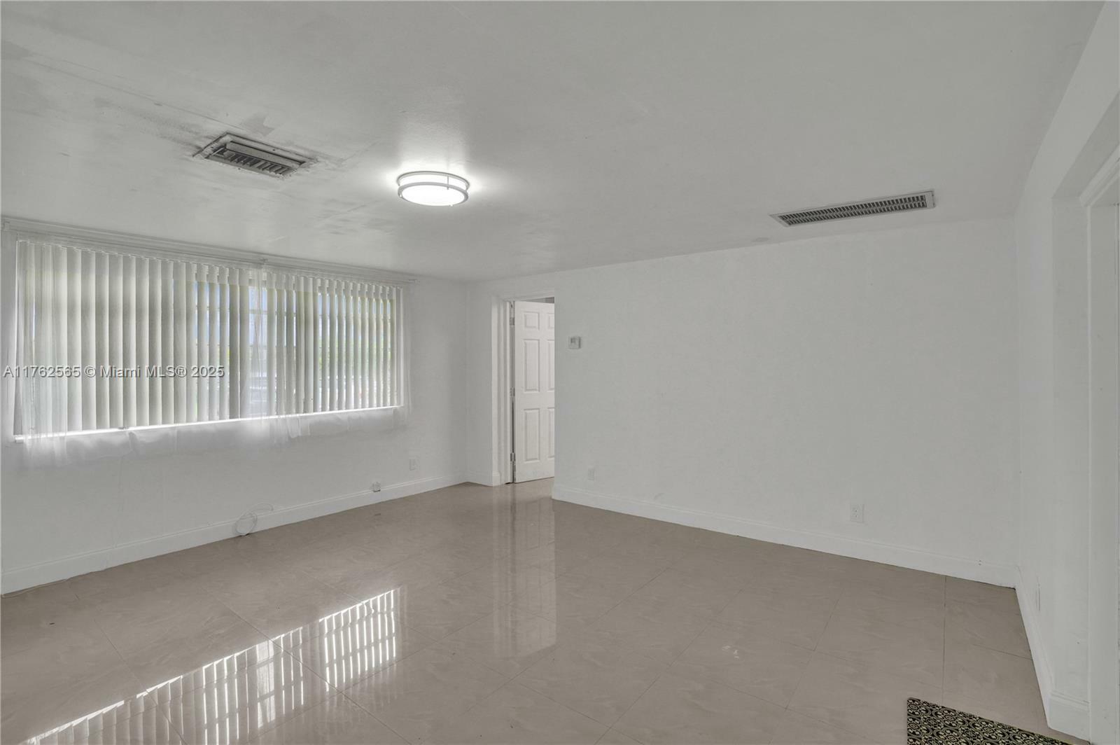 Property Photo:  12525 SW 104th St  FL 33186 