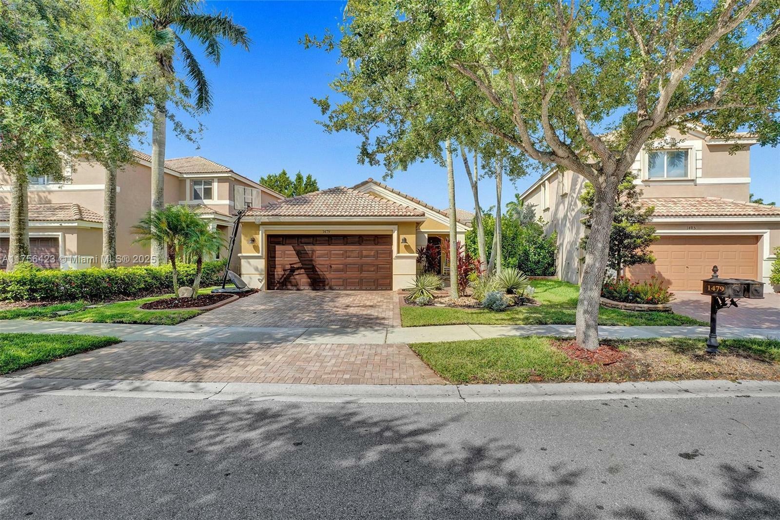 Property Photo:  1479 Sunset Way  FL 33327 