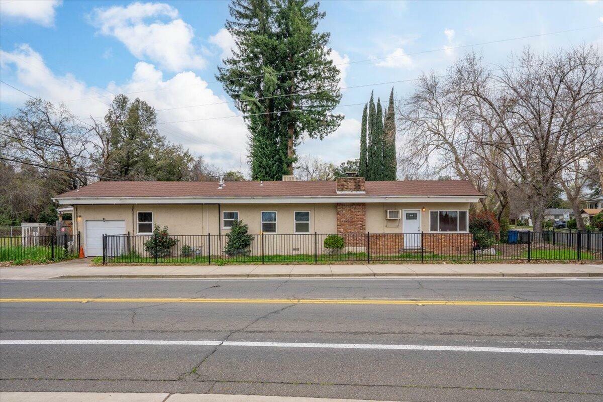 545 Parkview Avenue  Redding CA 96001 photo