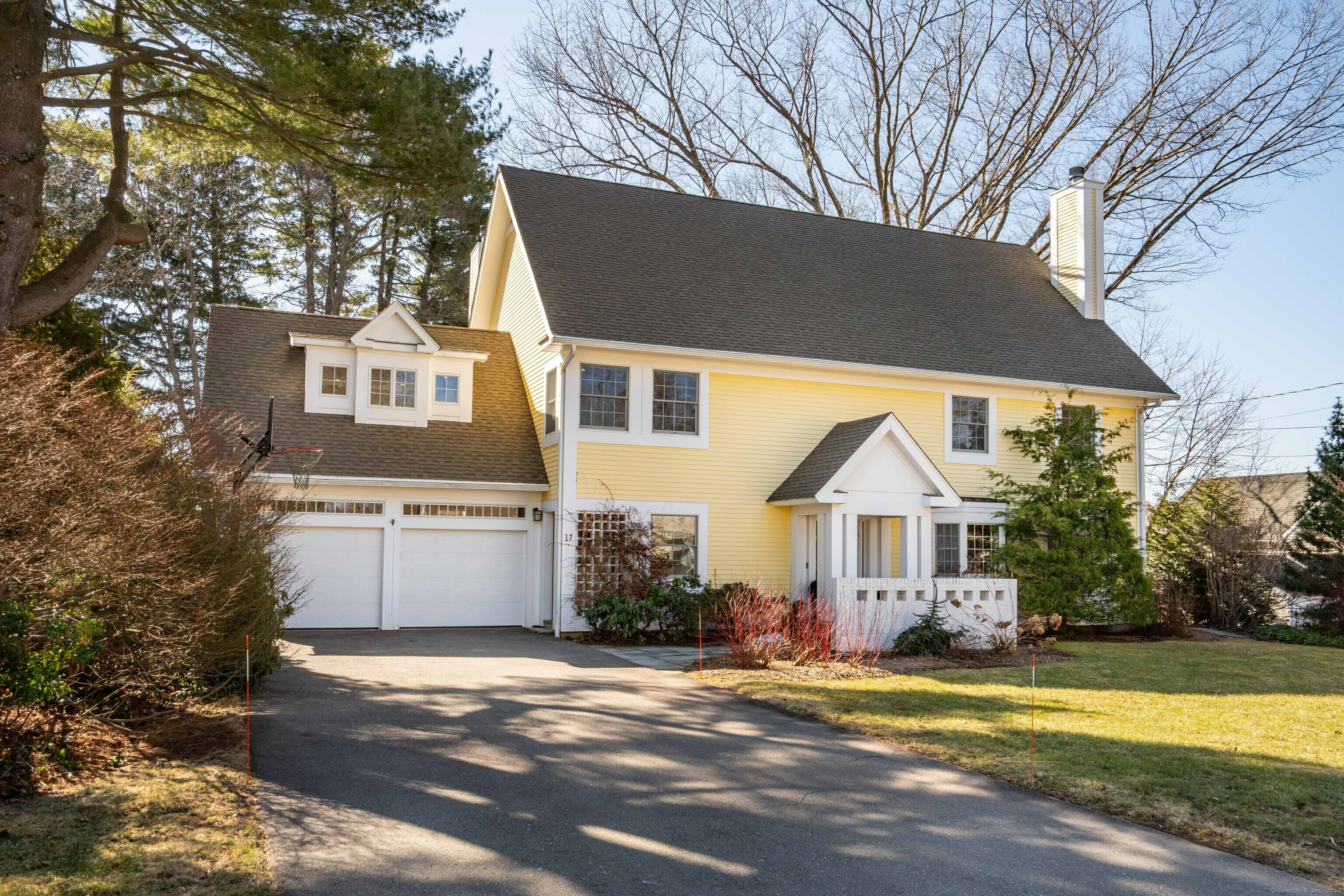 Property Photo: 17 Braintree Drive CT 06117