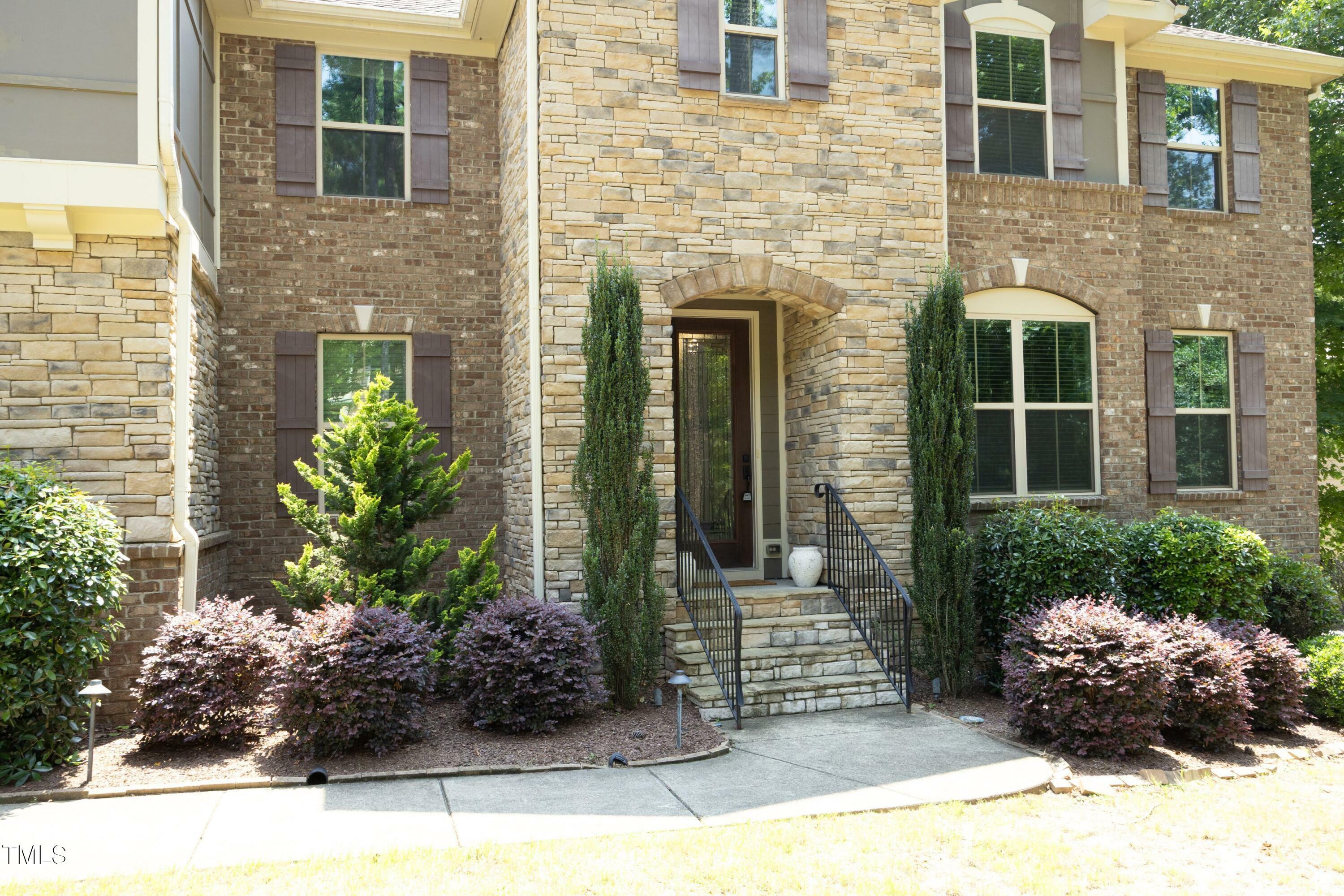 Property Photo: 156 Stoney Creek Way NC 27517