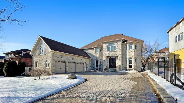 Photo de la propriété: 128 Garden Avenue ON L4C 6M1