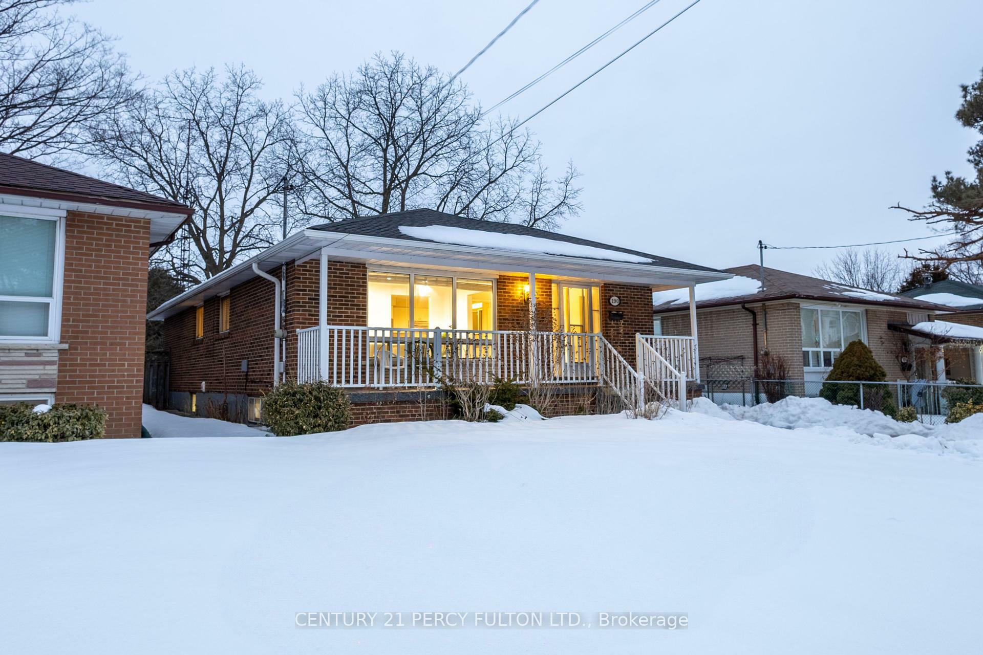 Photo de la propriété: 190 Morningside Avenue ON M1E 3C9