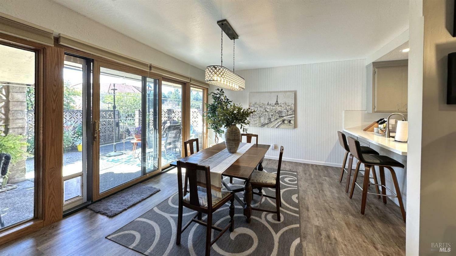 Property Photo: 442 Las Casitas Court C CA 95403