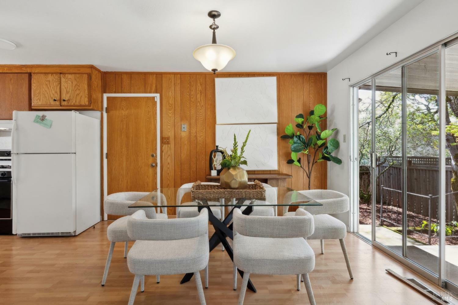 Property Photo: 880 Ernest Drive CA 95476