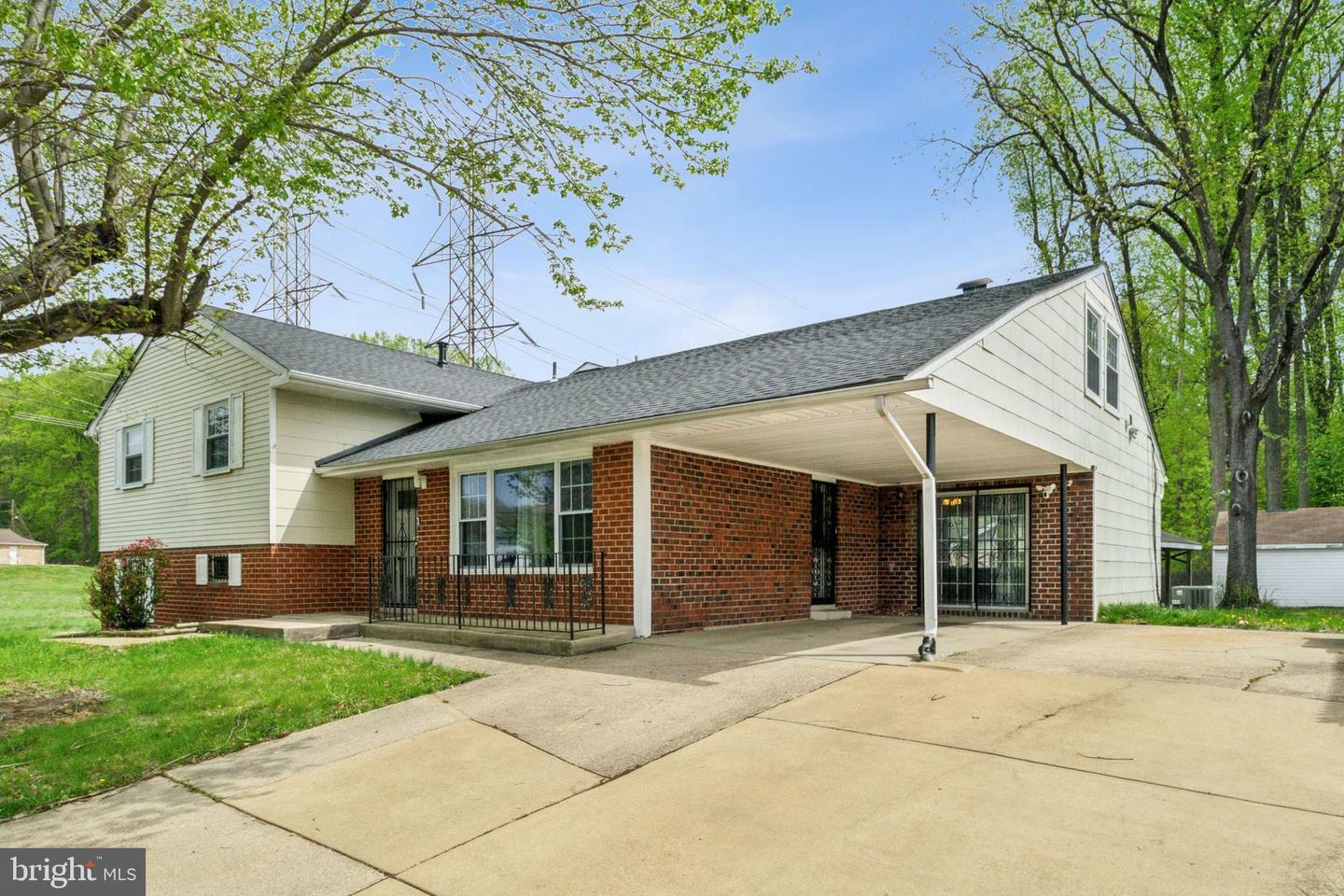 Property Photo:  610 Millwoof Drive  MD 20743 