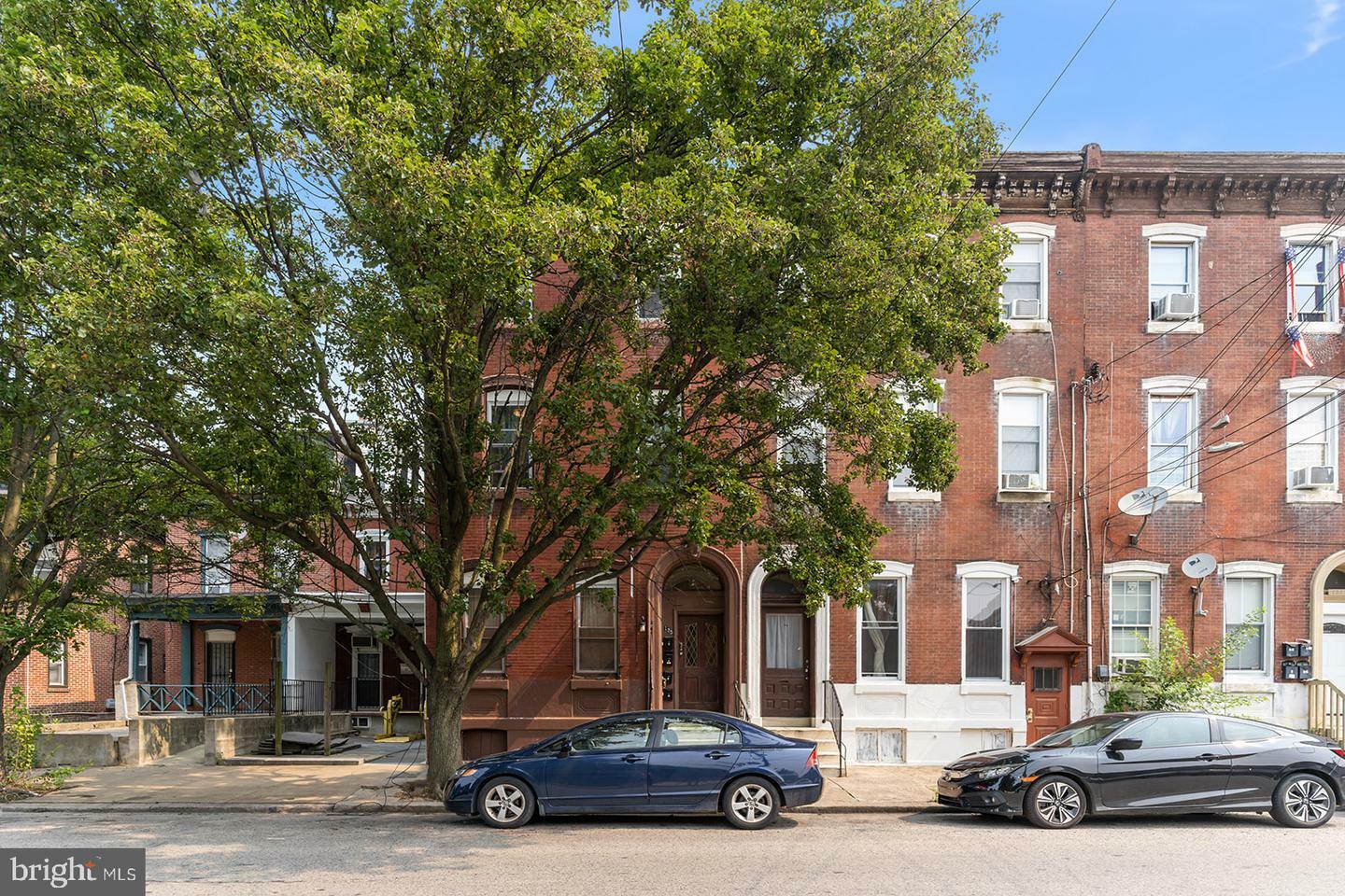 Property Photo: 125 W Susquehanna Avenue PA 19122