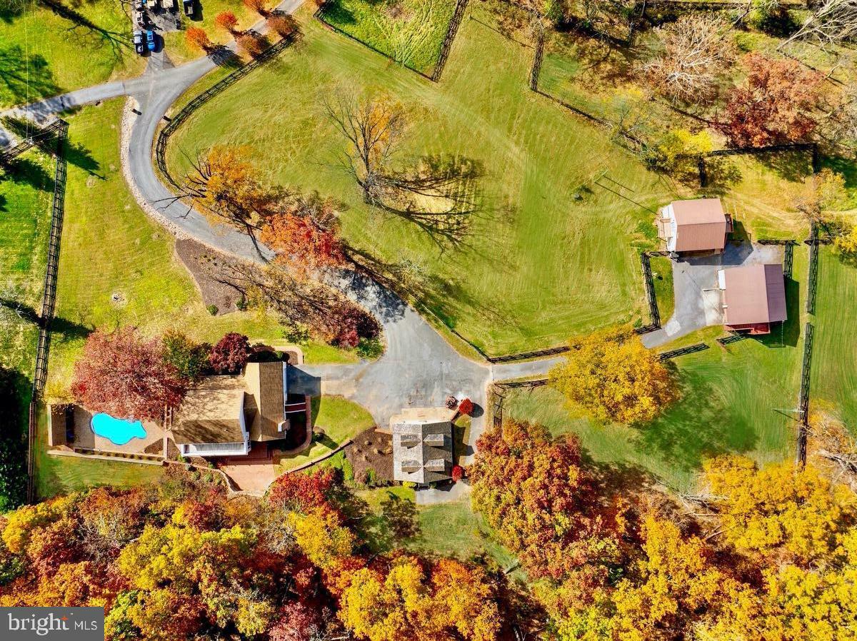Property Photo: 424 Bowman Road VA 22630