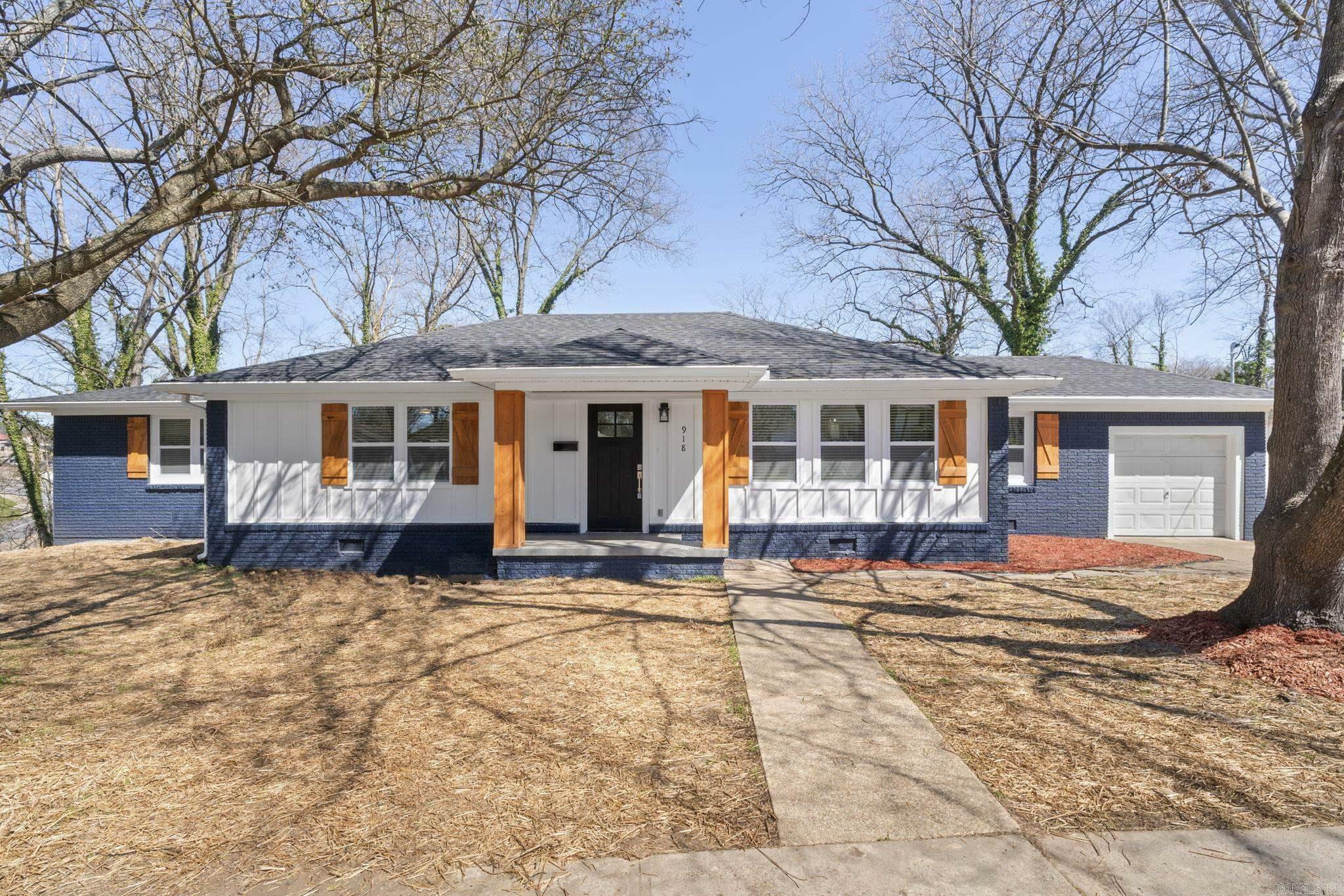 Property Photo: 918 Crestwood Drive AR 72015