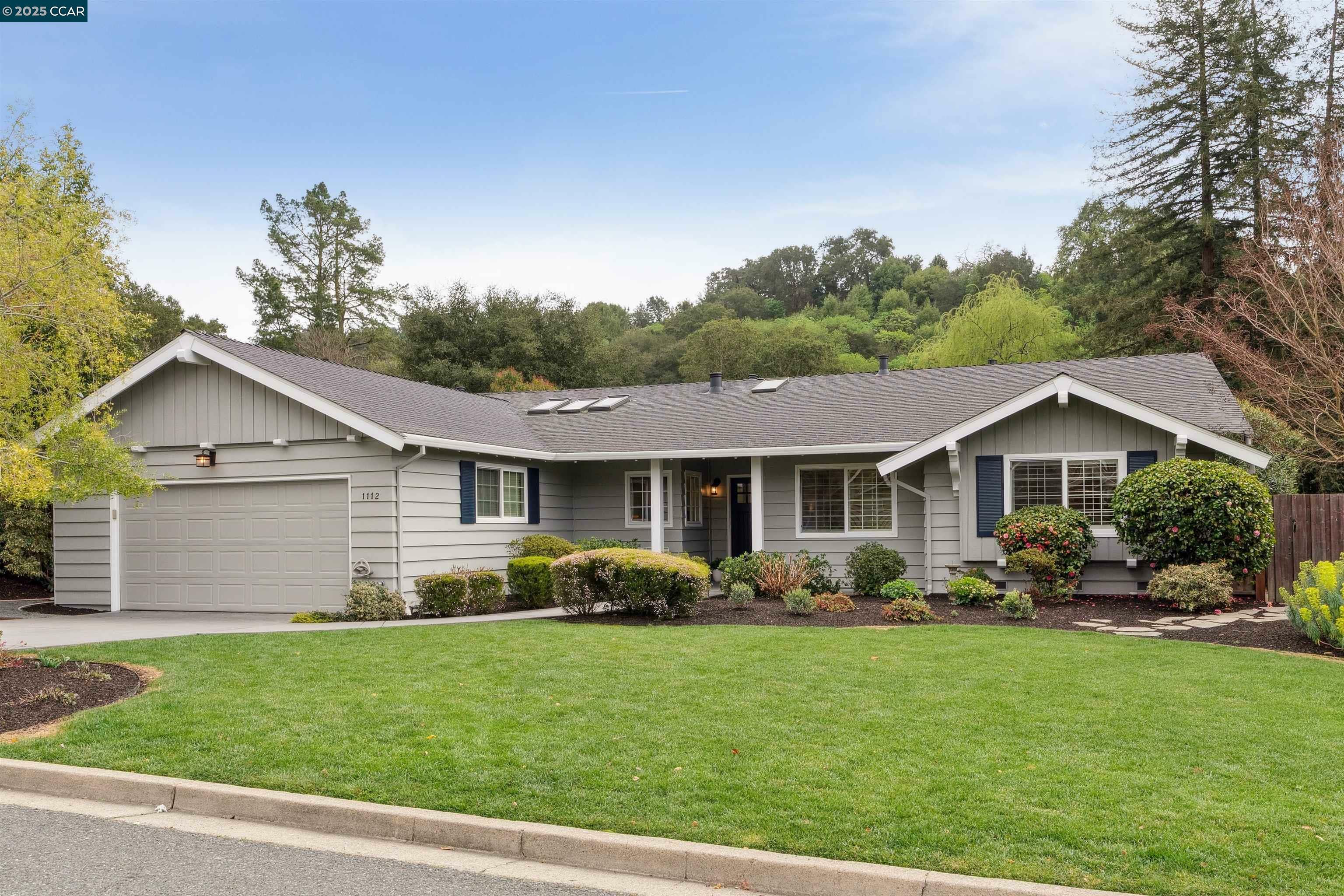1112 Sanders Dr  Moraga CA 94556 photo