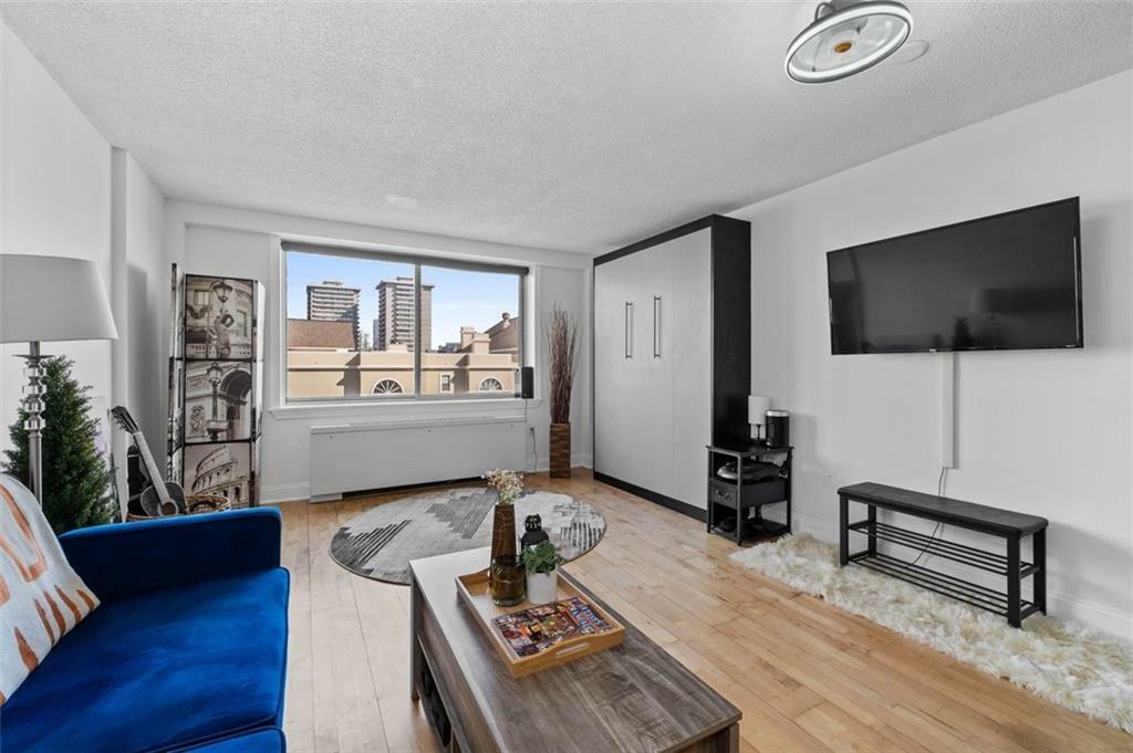 Property Photo: 2479 Peachtree Road NE 912 GA 30305