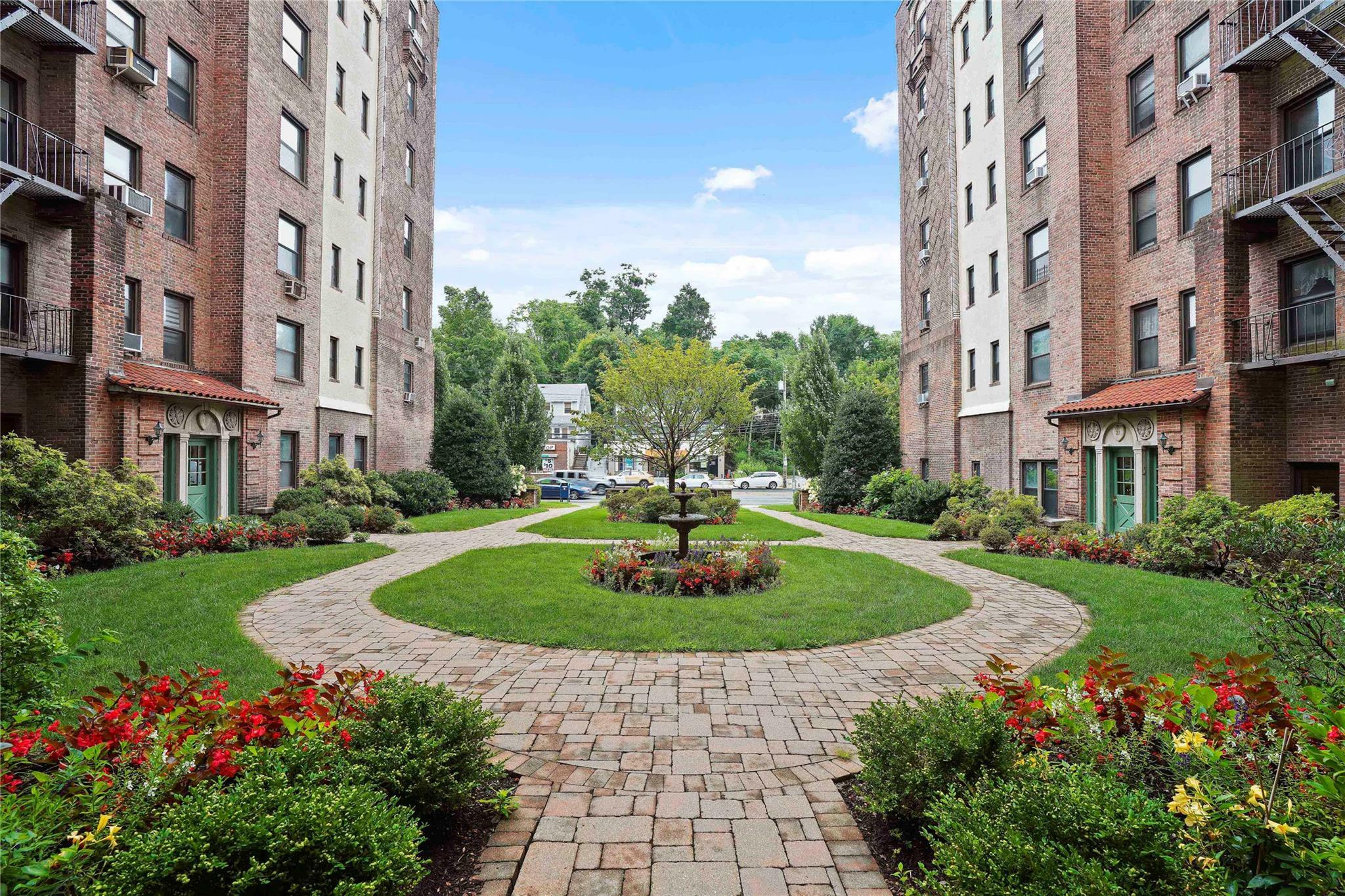 Property Photo: 37 N Central Avenue 1E NY 10530