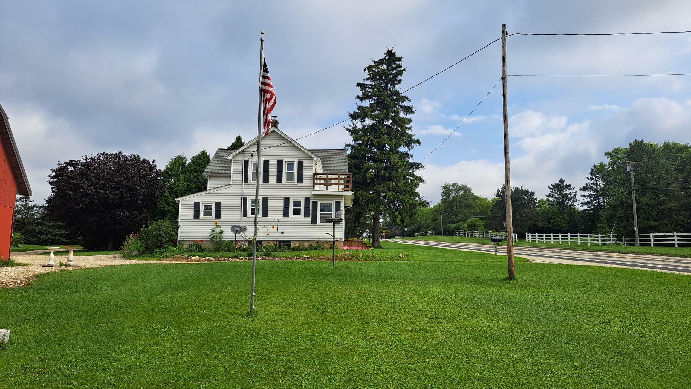 Property Photo: 3595 Division Rd WI 53037