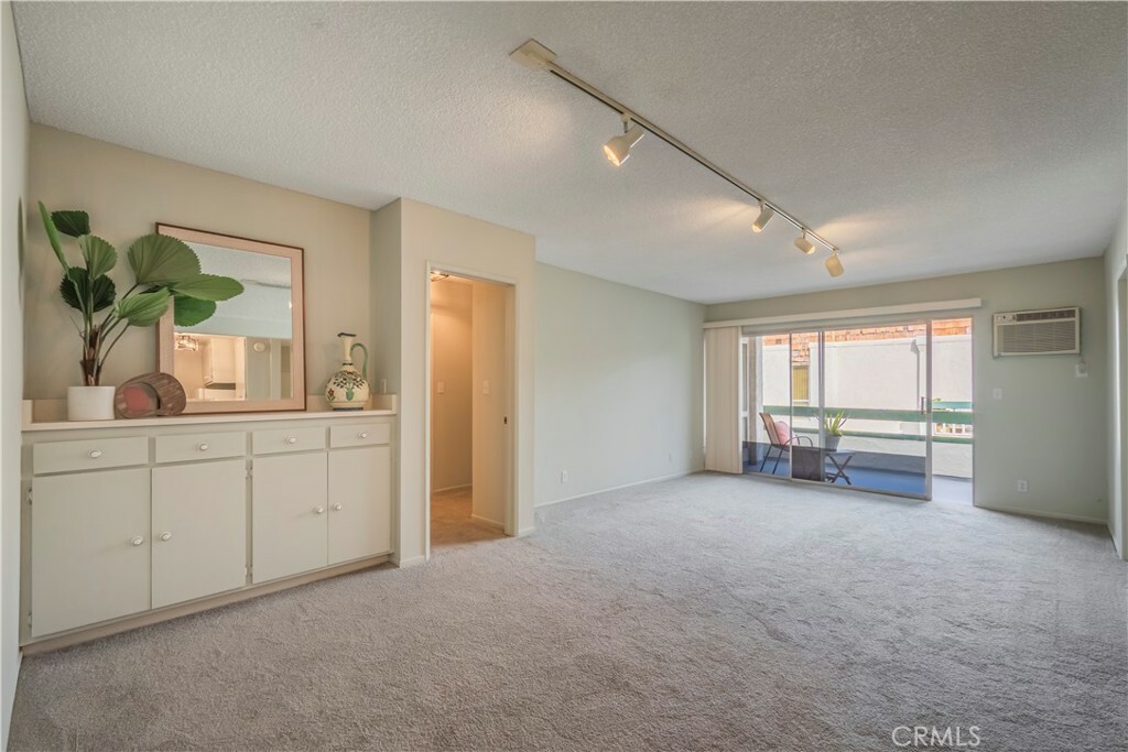 Property Photo: 355 S Los Robles Avenue 310 CA 91101