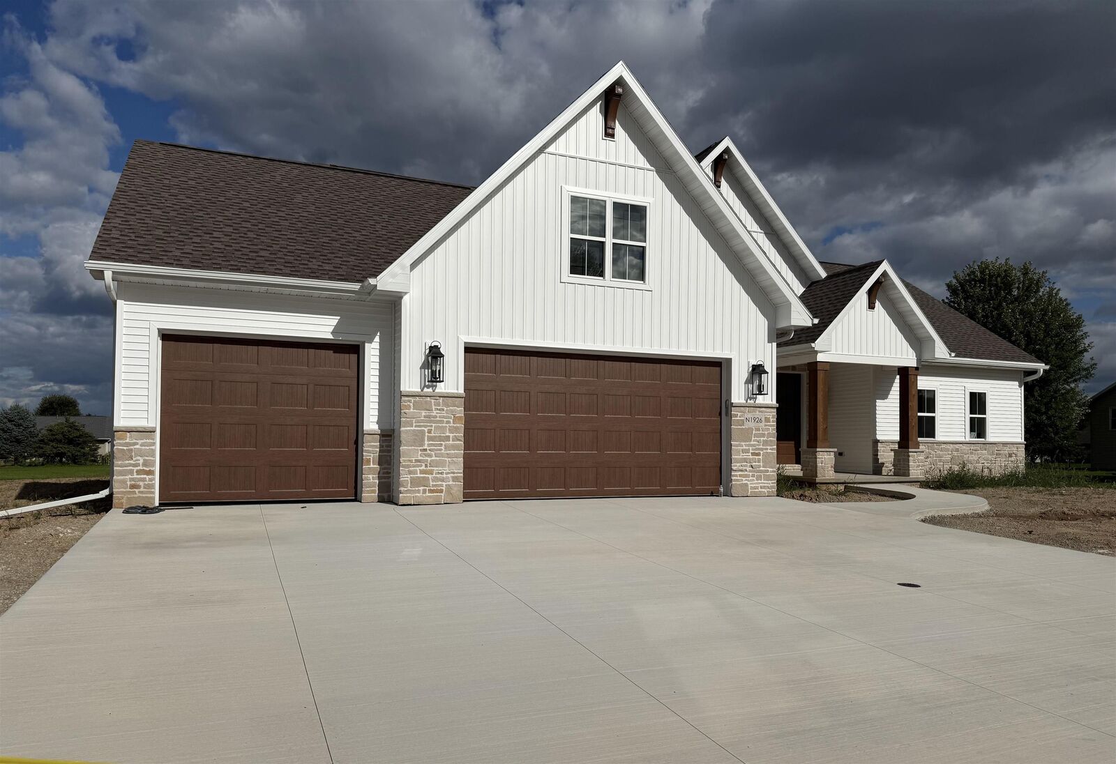 Property Photo: 1766 Arbor Gate Lane WI 54311