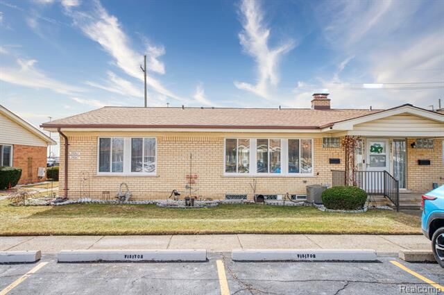 Property Photo:  19267 E 13 Mile Road 48  MI 48066 