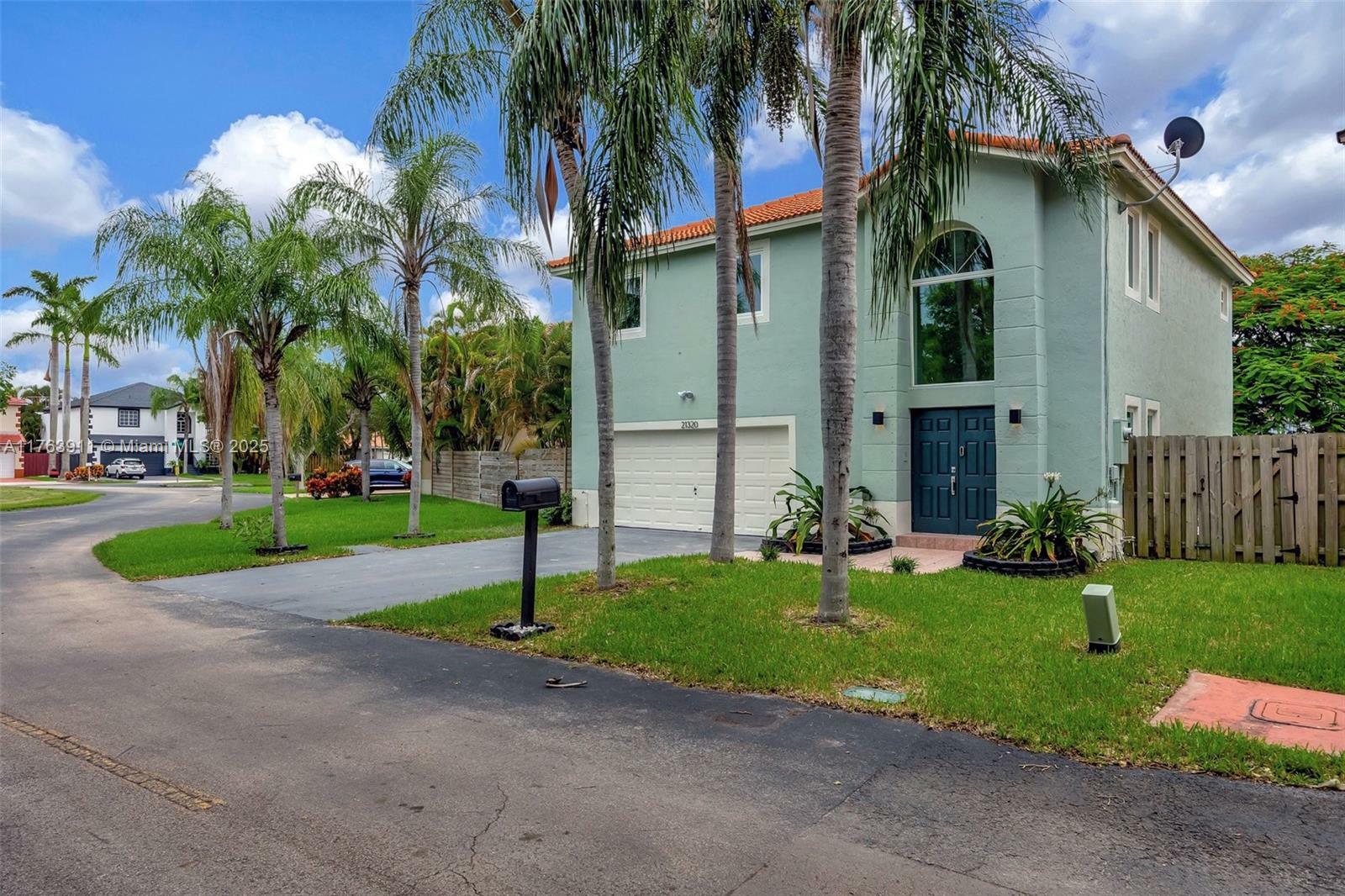 Property Photo:  21320 SW 97th Ave  FL 33189 