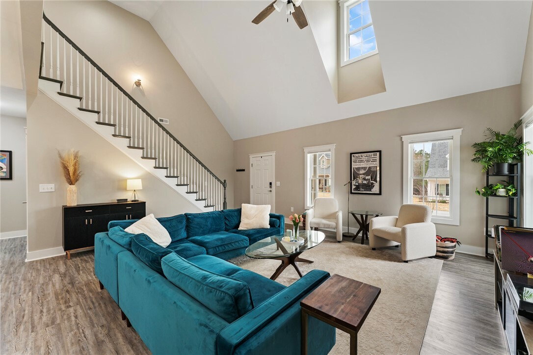 Property Photo: 103 W Chestnut Circle SC 29630
