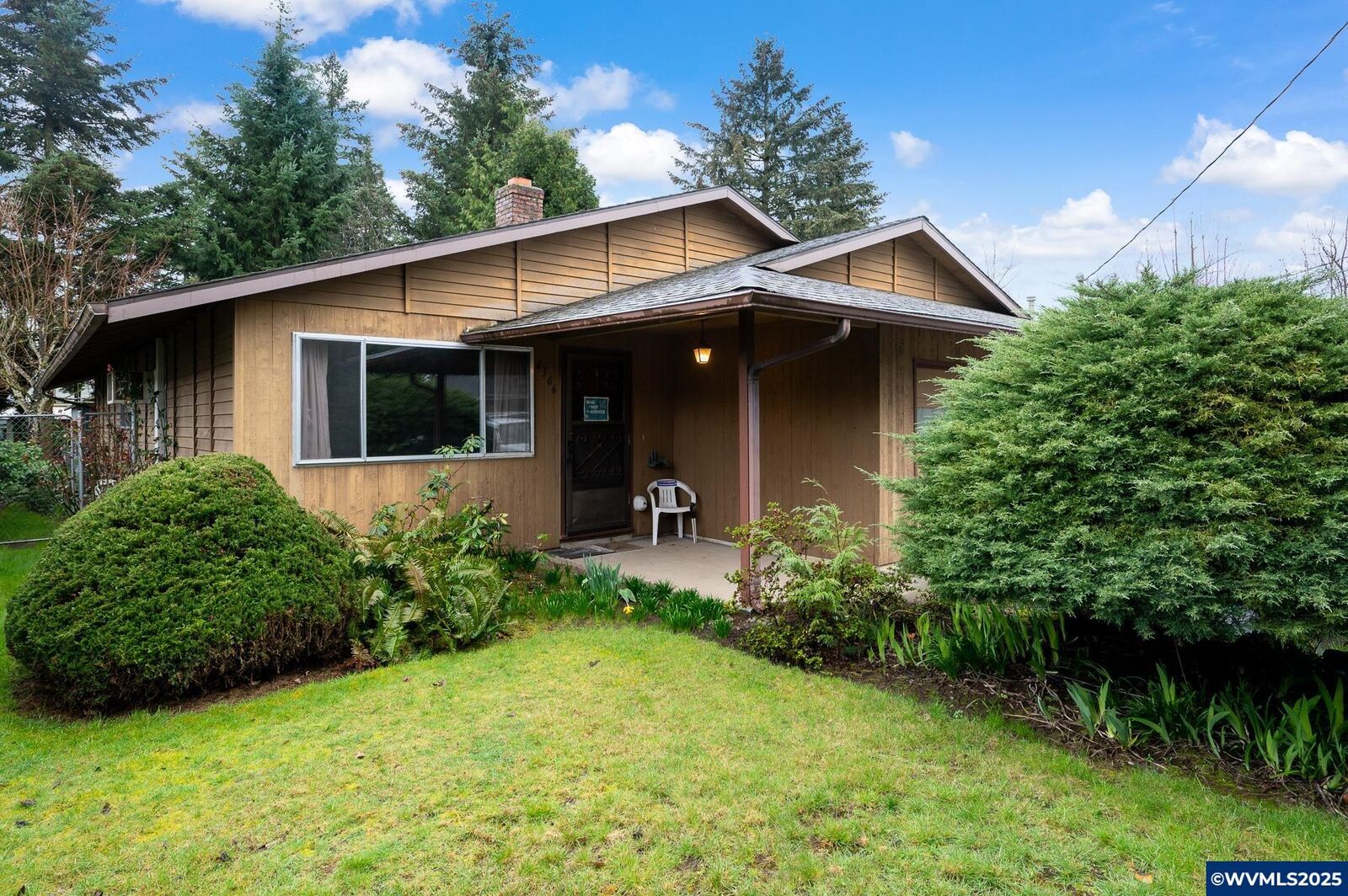 Property Photo: 4366 SE Monroe St OR 97222