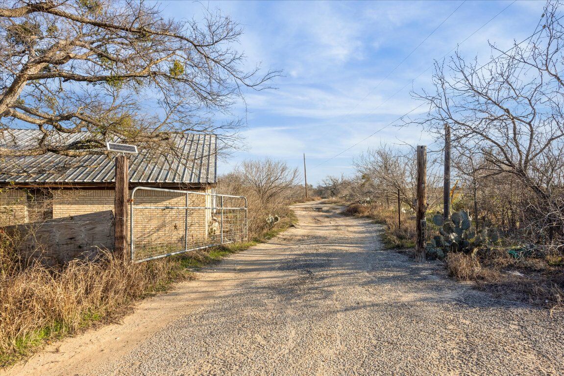 Property Photo: 4975 E Highway 71 Highway E TX 78617