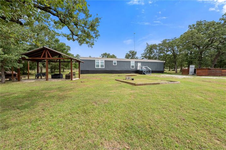 Property Photo: 319 Berry Creek Drive TX 77836