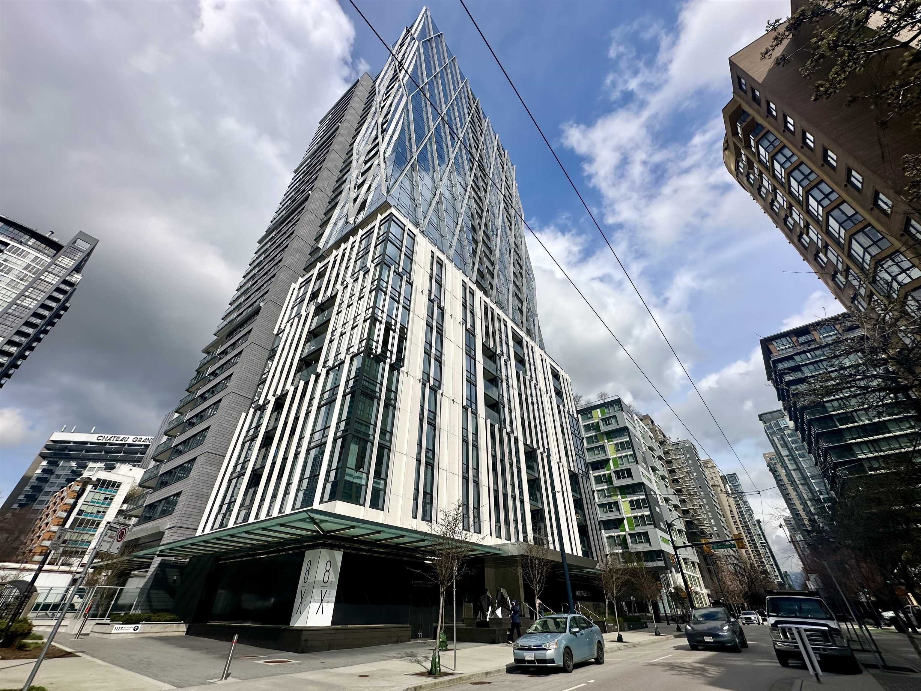 Property Photo: 1111 Richards Street 1706 BC V6B 0S3