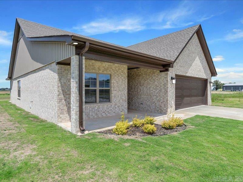 Property Photo: 189 Pintail Pointe AR 72442