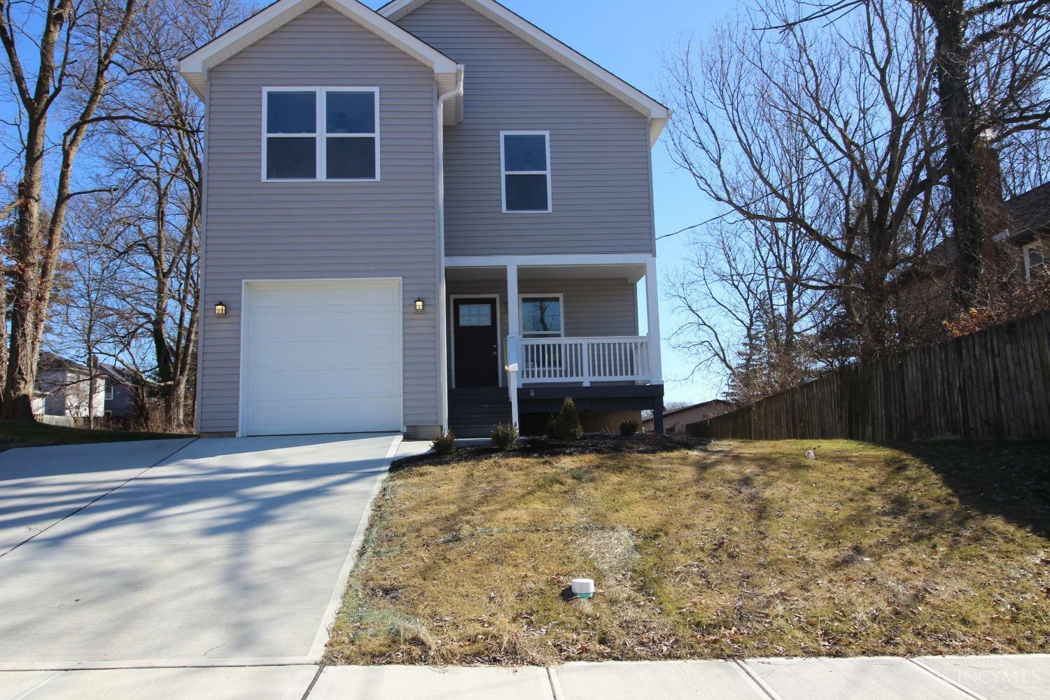6212 Coleridge Avenue  Cincinnati OH 45213 photo