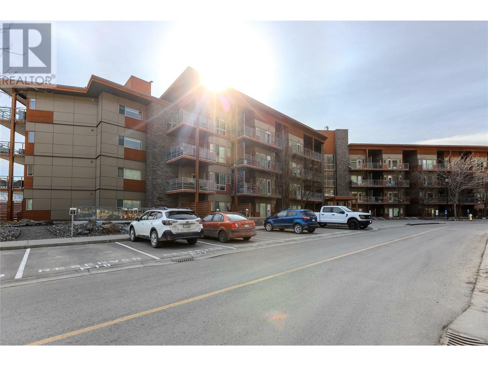 Property Photo: 1040 Talasa Court 3109 BC V2H 1R2