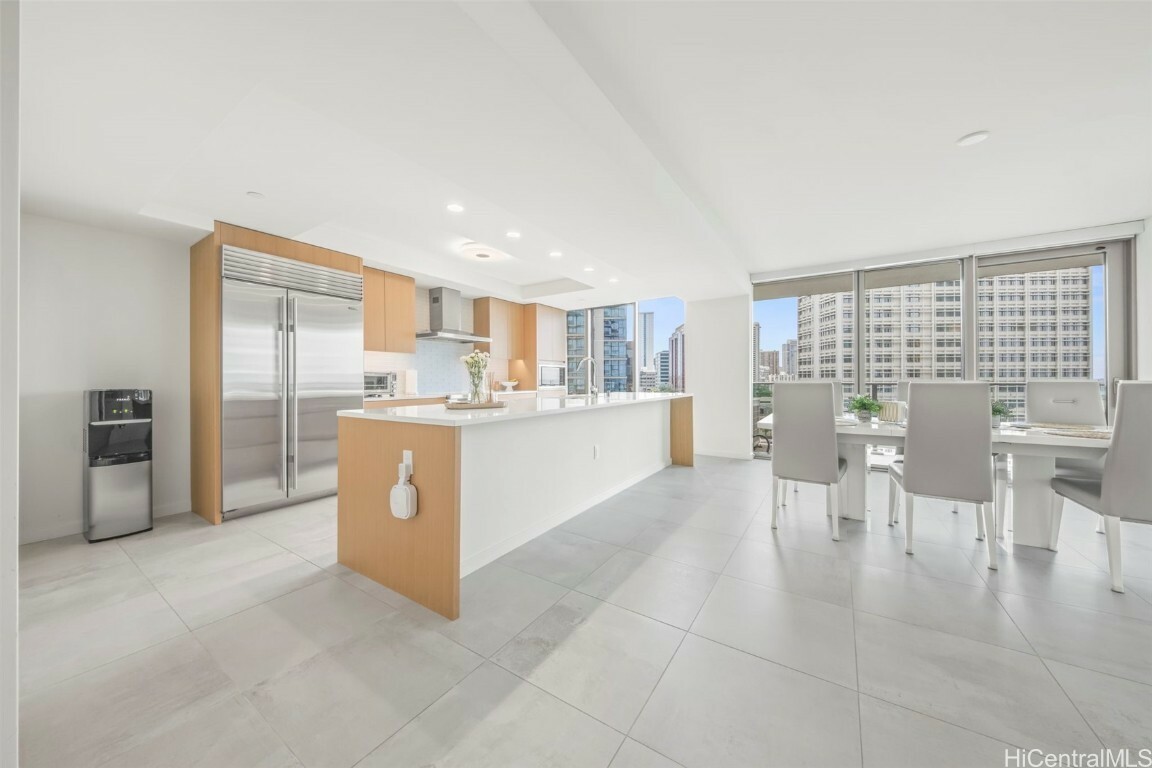 1388 Kapiolani Boulevard 1201  Honolulu HI 96814 photo