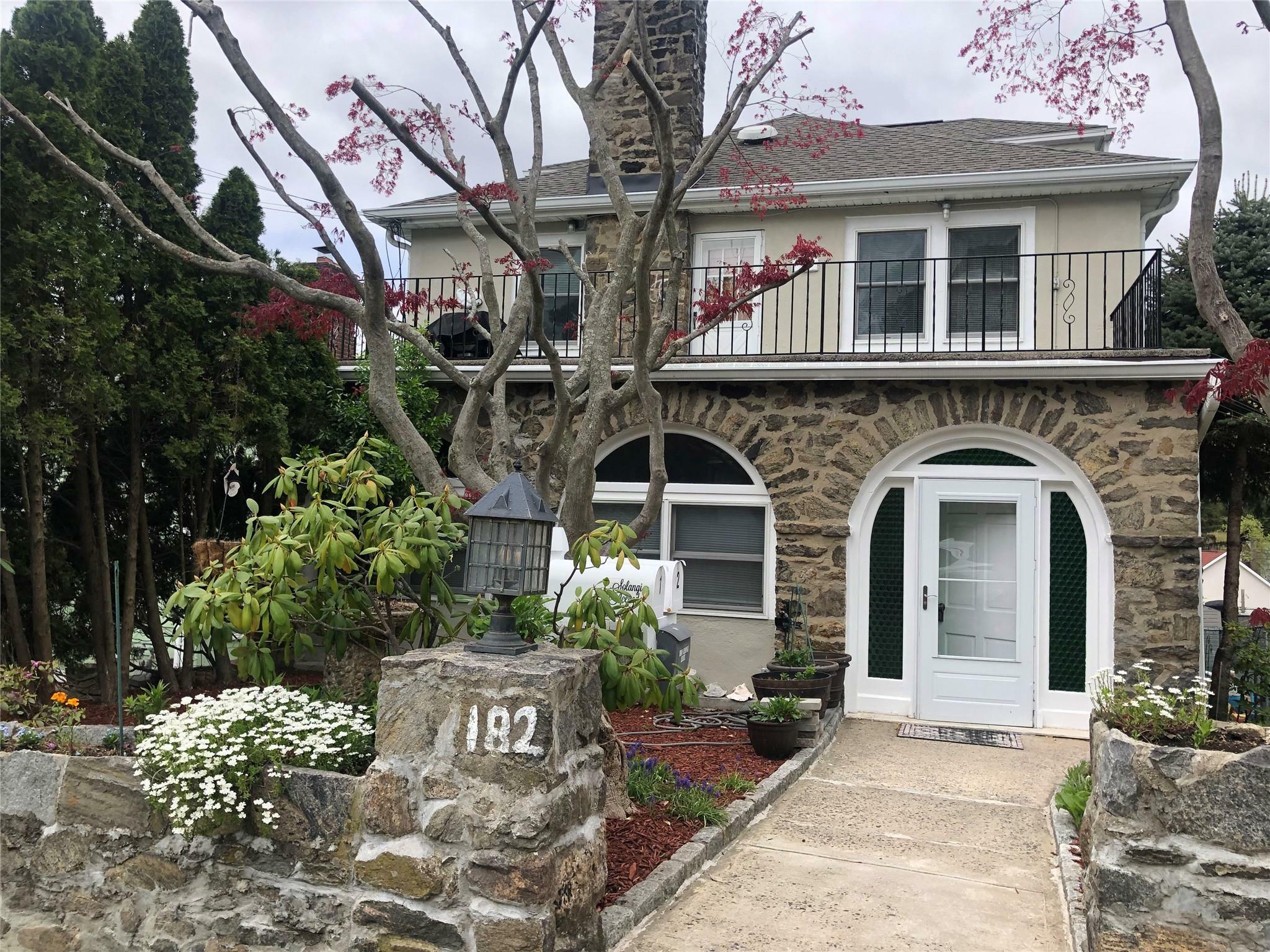 Property Photo: 182 Grant Avenue 2 NY 10604