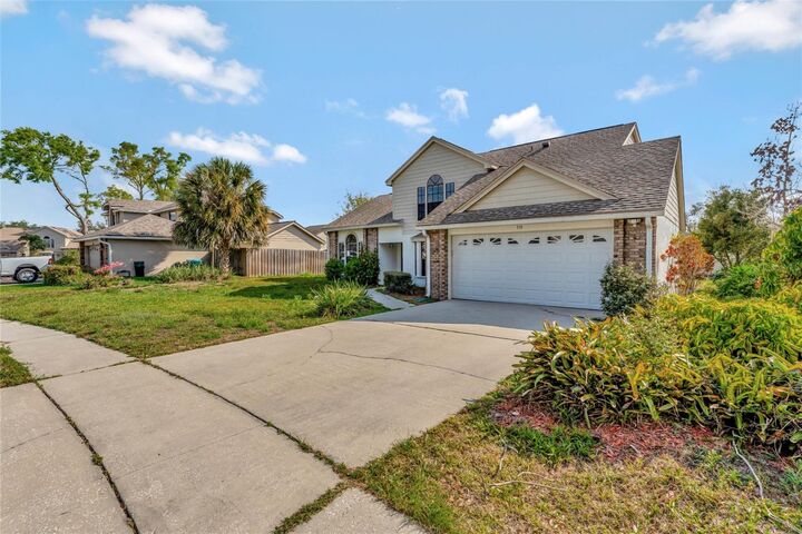 Property Photo: 975 Cross Cut Way FL 32750