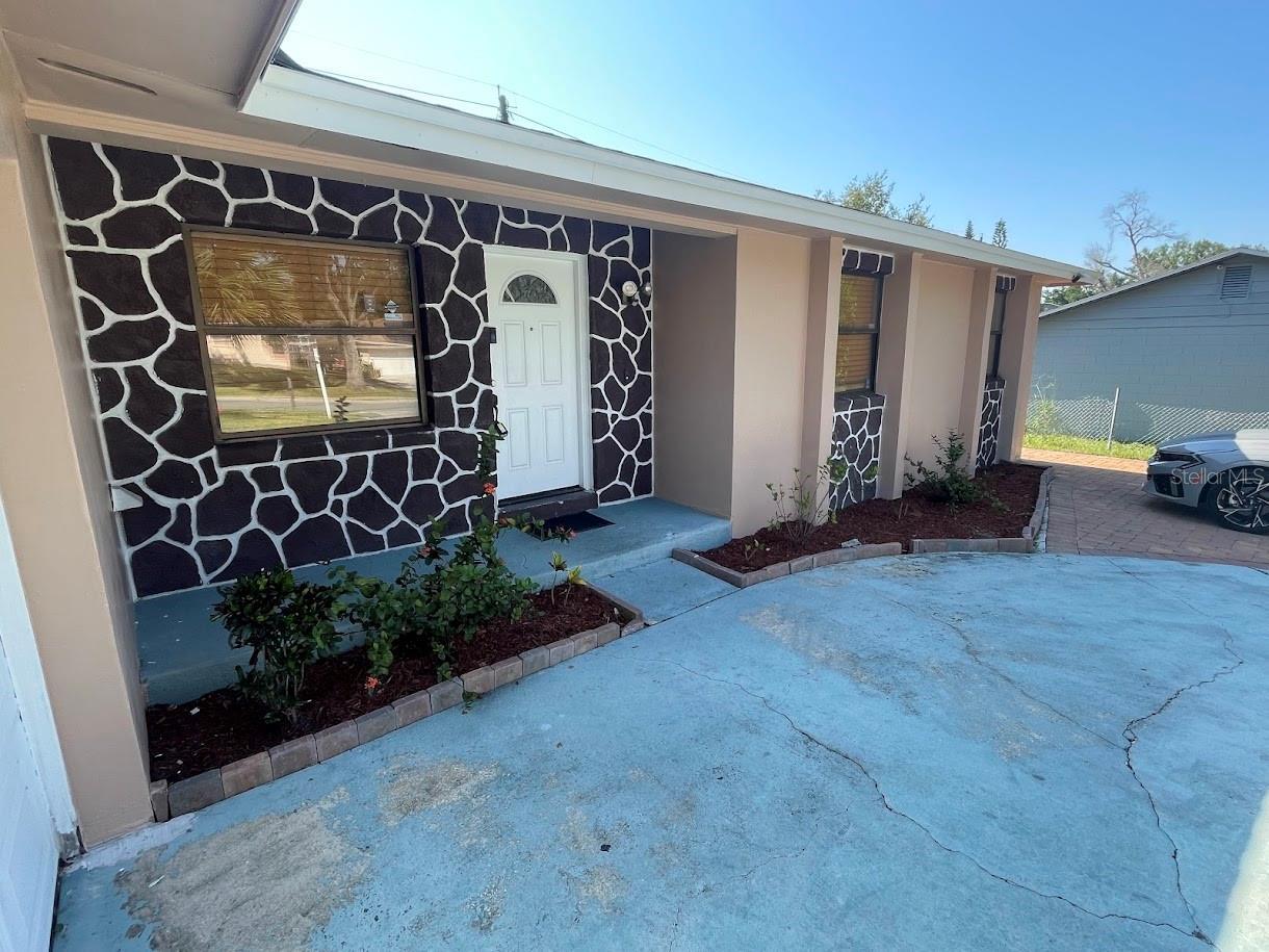 Property Photo: 3733 Kitty Hawk Avenue FL 32808