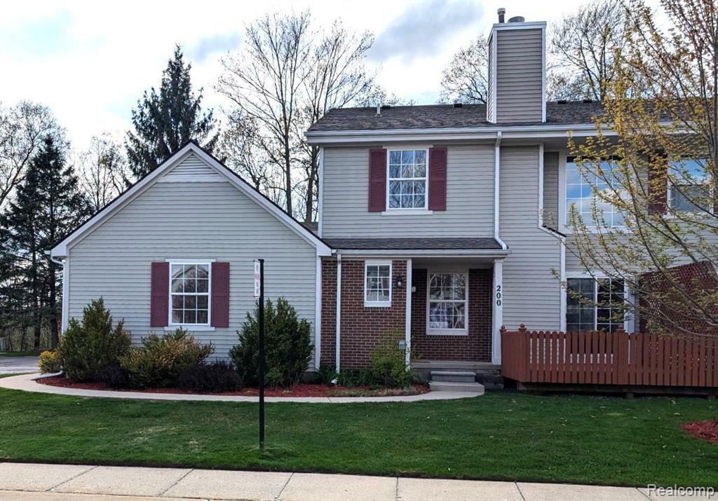 200 Barrington Circle  Lake Orion MI 48360 1330 photo