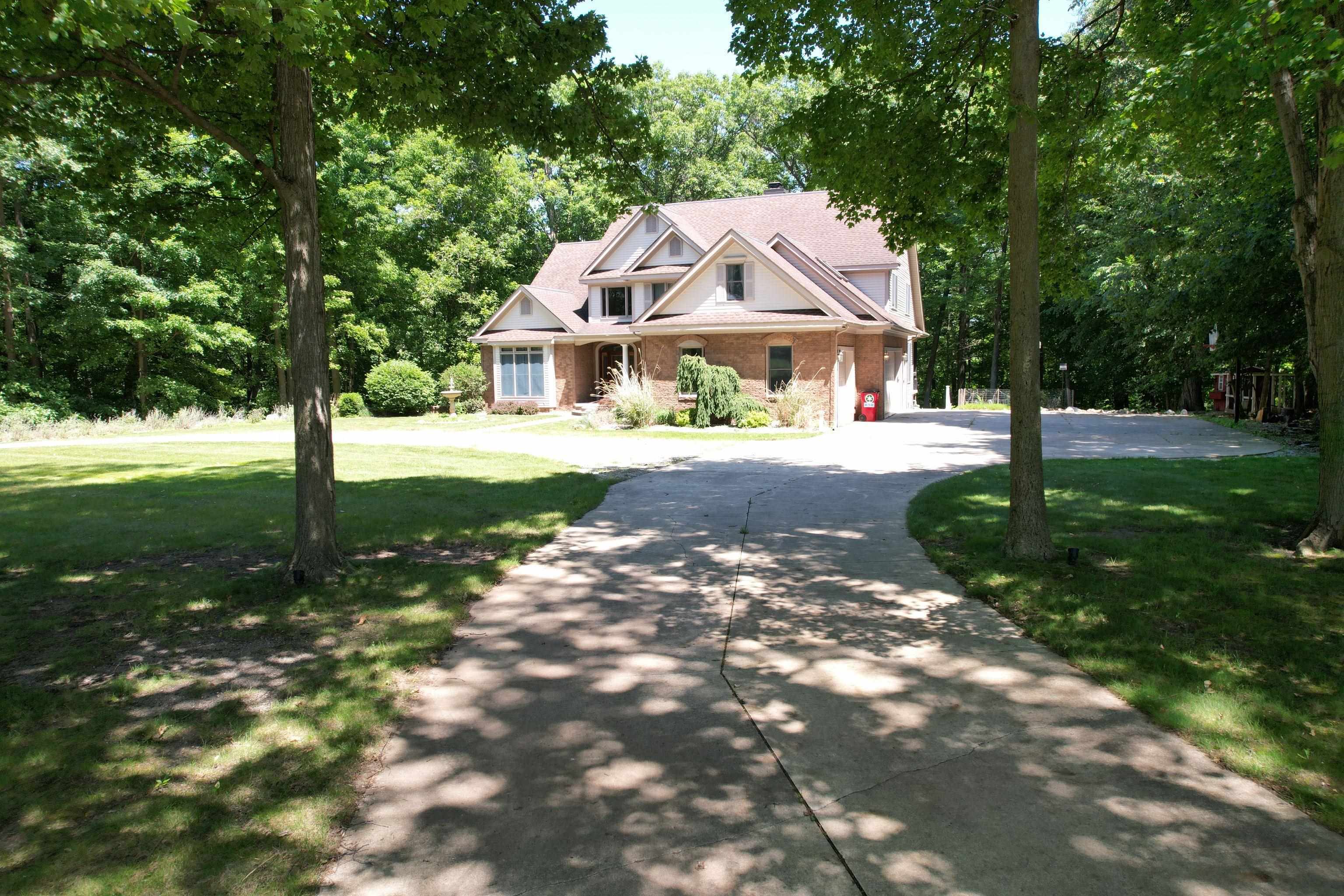Property Photo: 5203 N Bancroft Road MI 48429