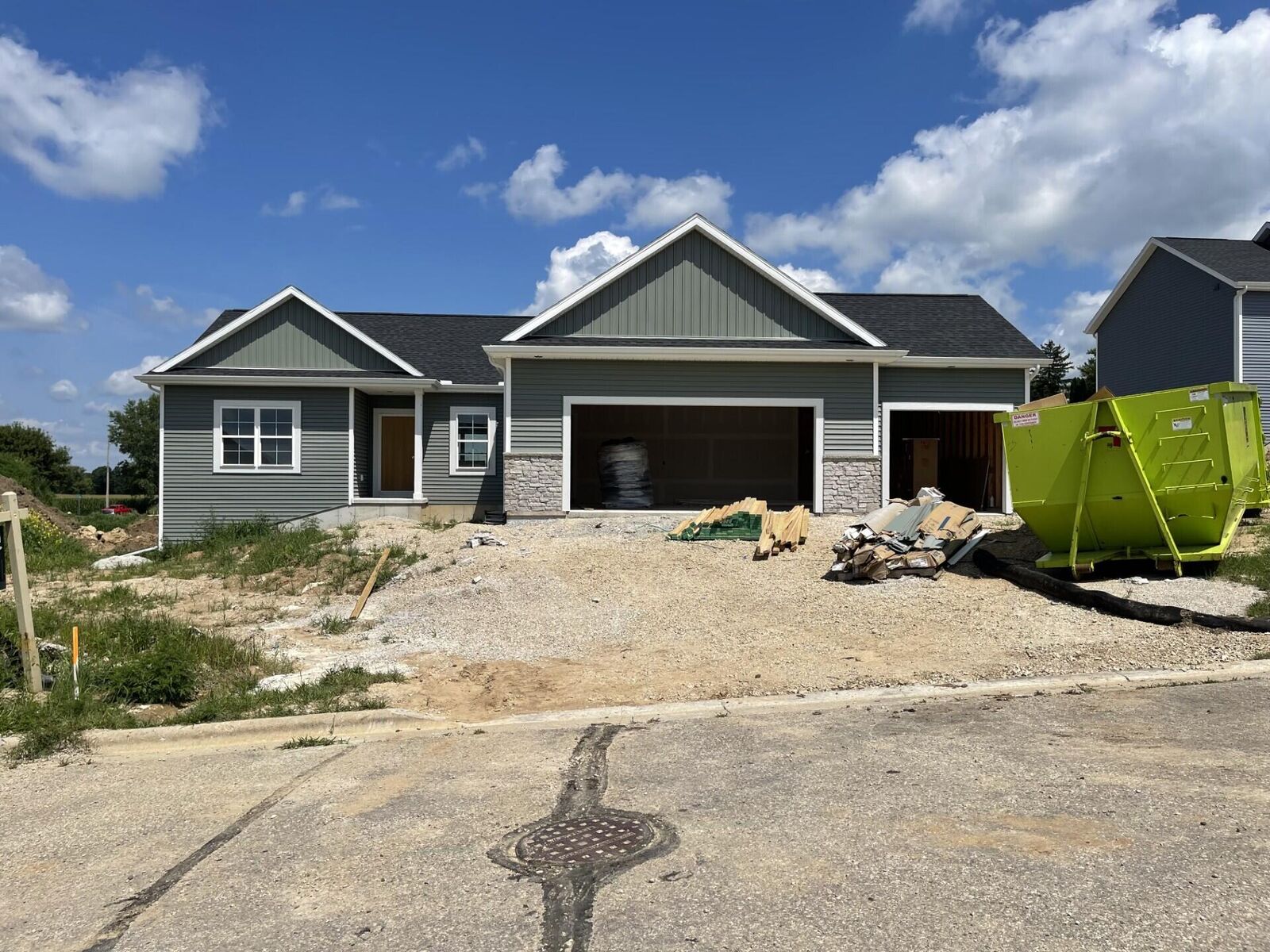 Property Photo:  102 Chestnut Ct  WI 53091 