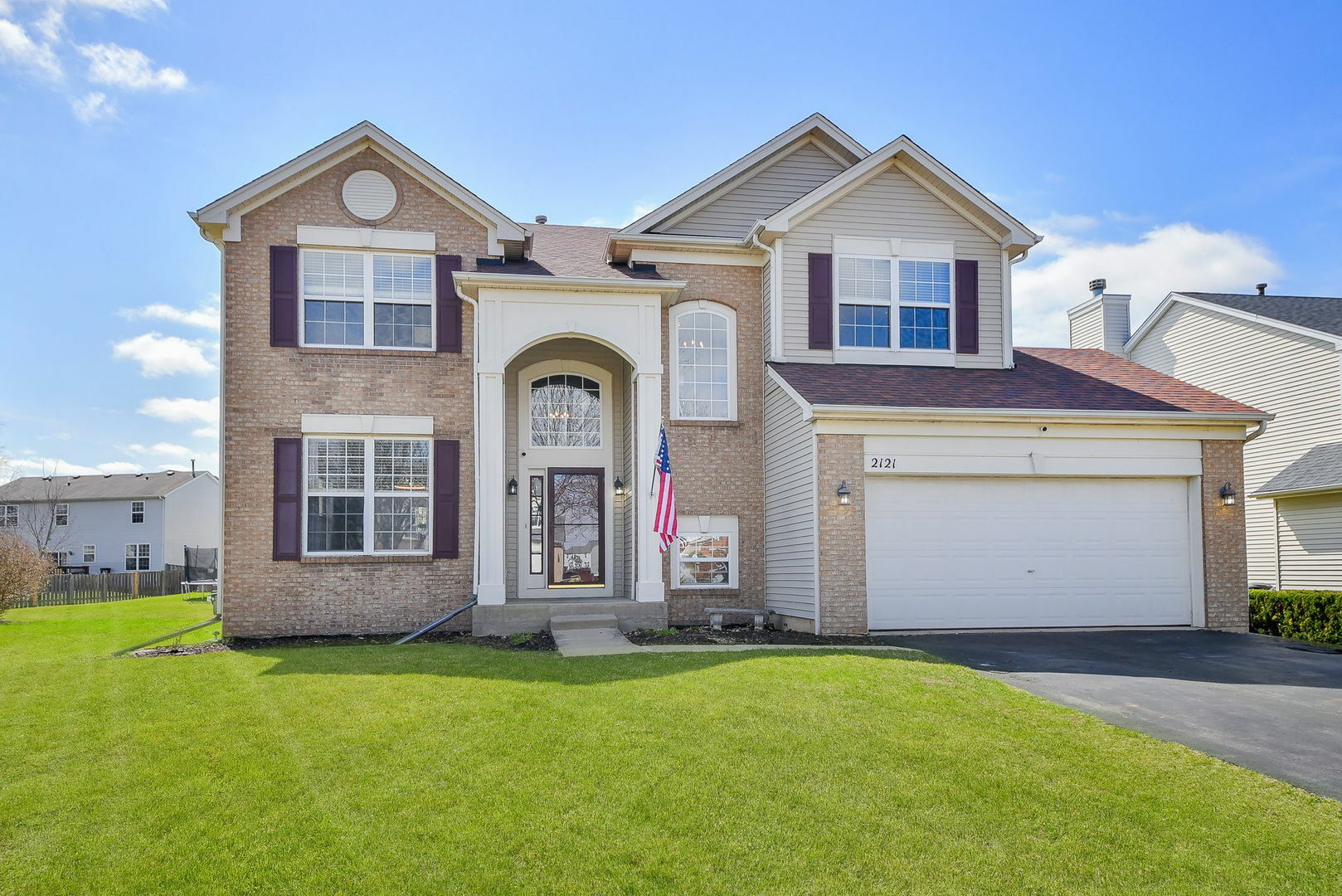Property Photo: 2121 Wilson Creek Circle IL 60503