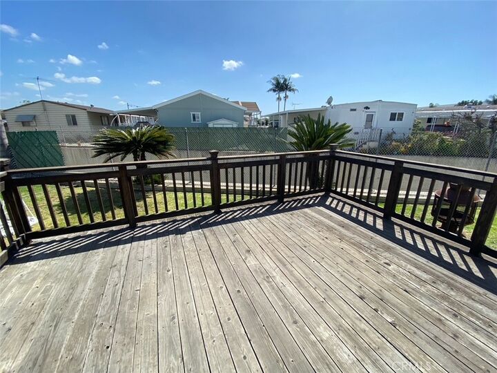 Property Photo:  2 Pine Via  CA 92801 