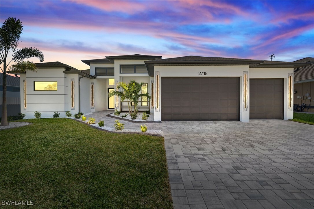 Property Photo: 2718 SW 38th Street FL 33914