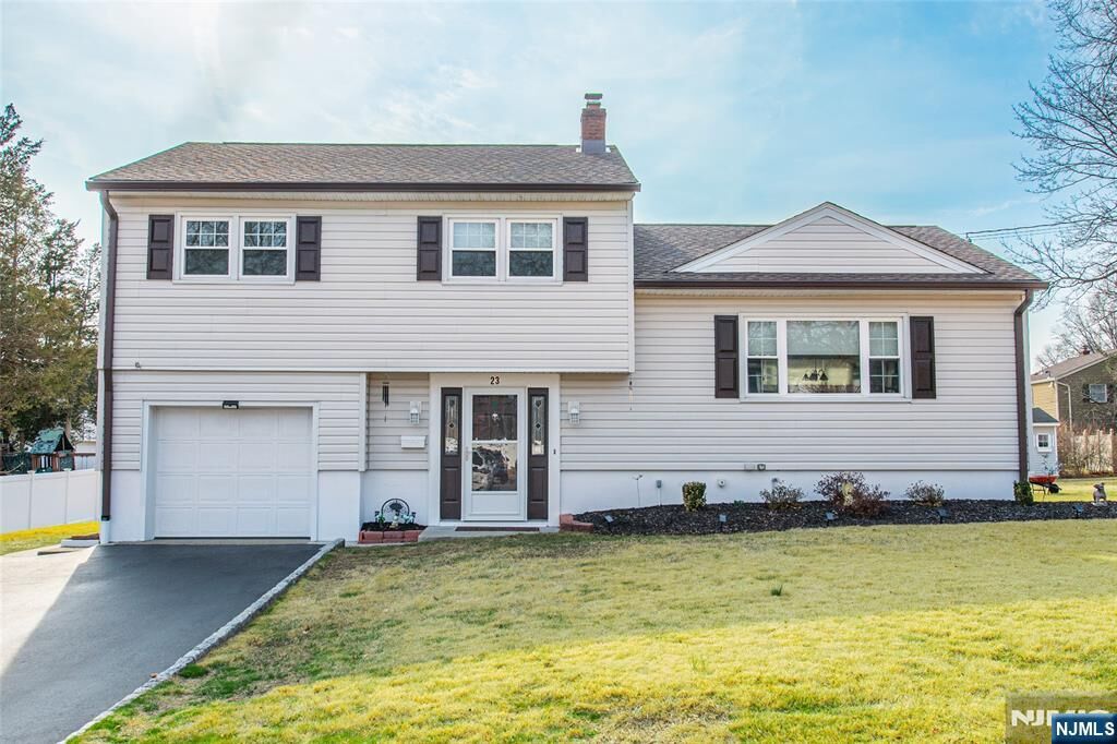 Property Photo:  23 Atwood Place  NJ 07470 