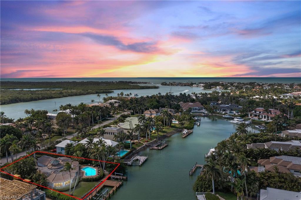 Property Photo: 989 Admiralty Parade E FL 34102