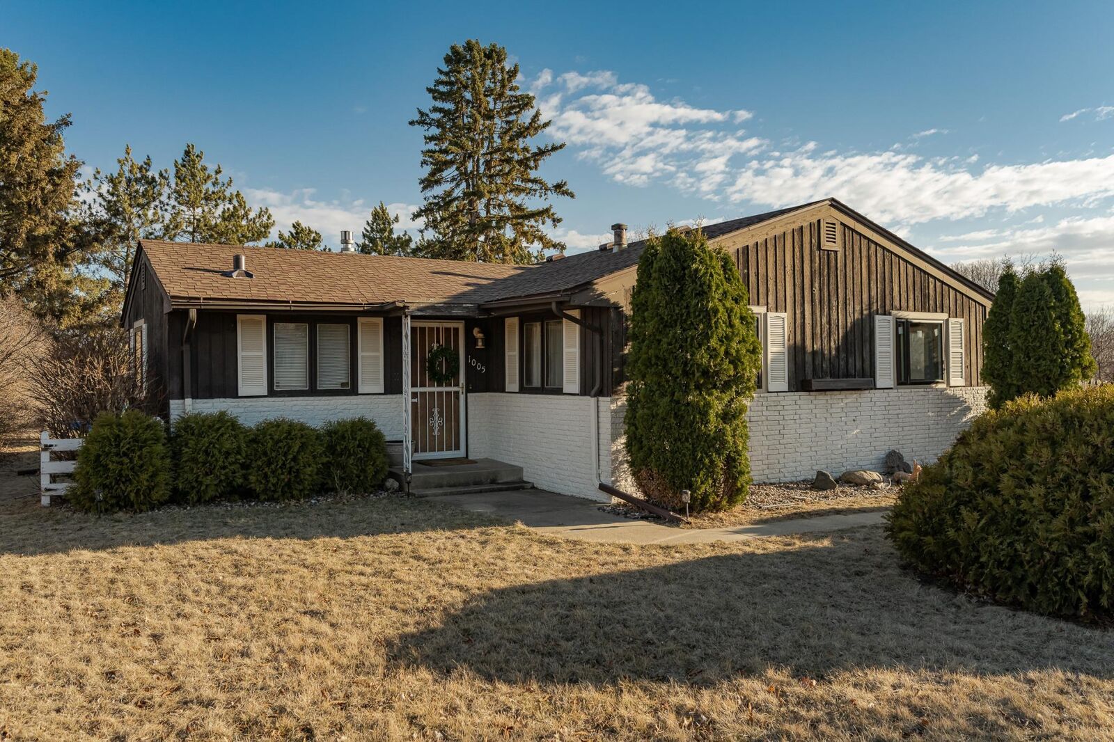 Property Photo:  1005 Forest Hills Drive SW  MN 55902 