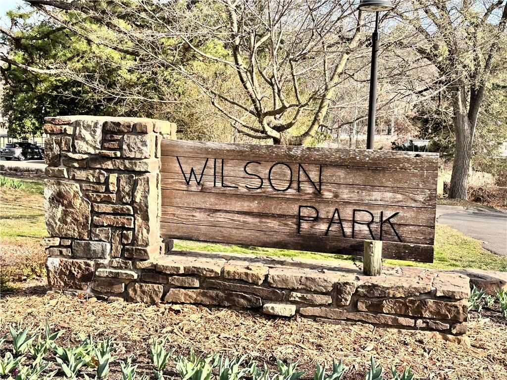 Property Photo:  632 N Park Avenue  AR 72701 